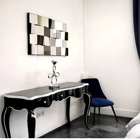 Bowdy Hotel 3*